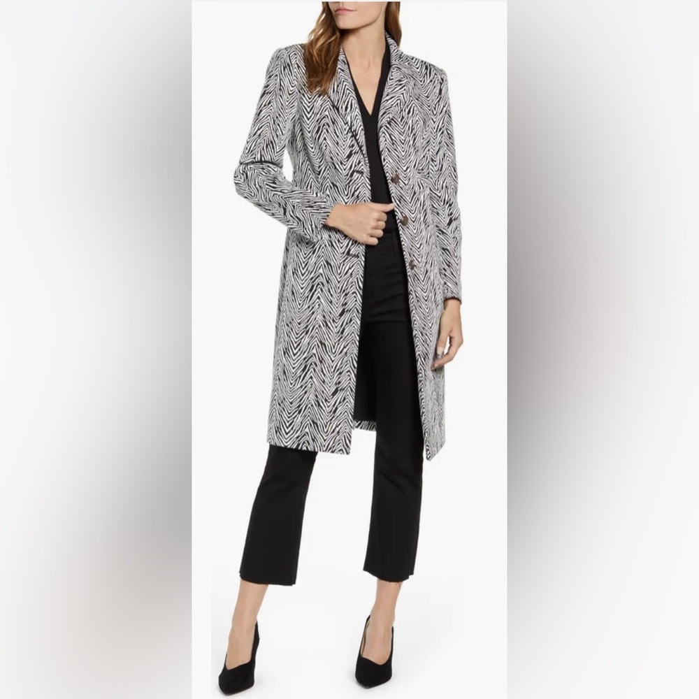 Vince Camuto Black White Zebra Jacquard Midi Coat